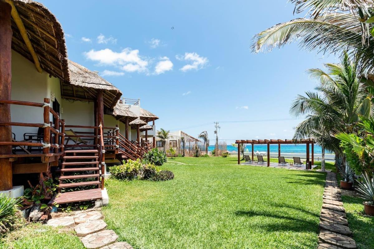 Villa With Ocean View, Pool, Restaurant And Rooftop Isla Mujeres Esterno foto