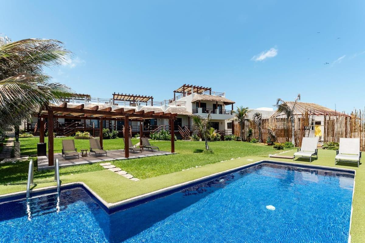 Villa With Ocean View, Pool, Restaurant And Rooftop Isla Mujeres Esterno foto